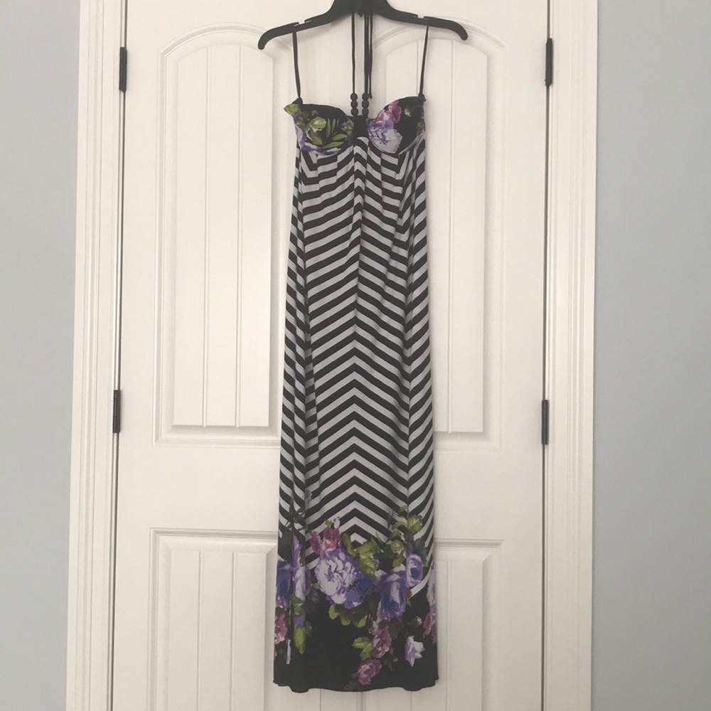 Summer dress light wear with vibrant accents